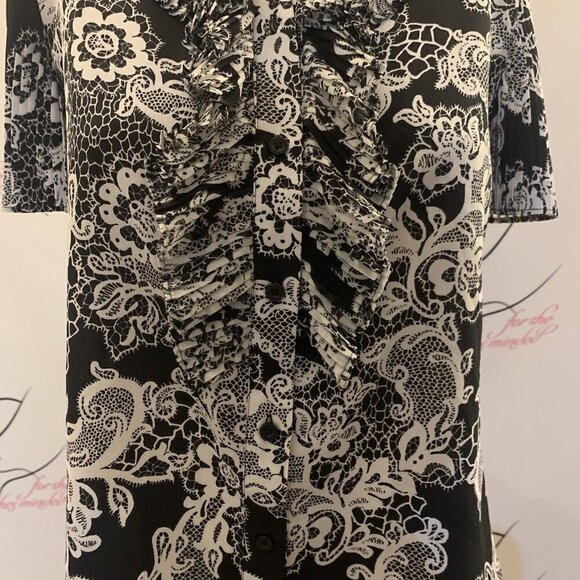 Karl Lagerfeld. Size XS. Knife Pleated Short Flounce Sleeves. Button Up. B84. - Picture 3 of 7